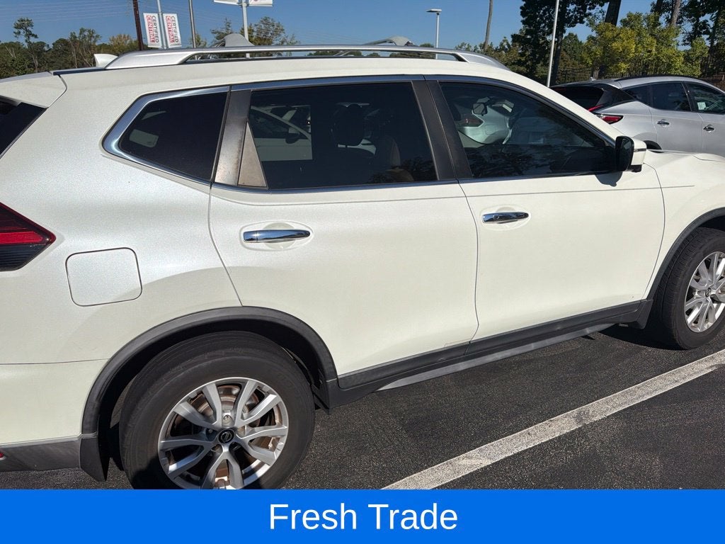 2017 Nissan Rogue SV