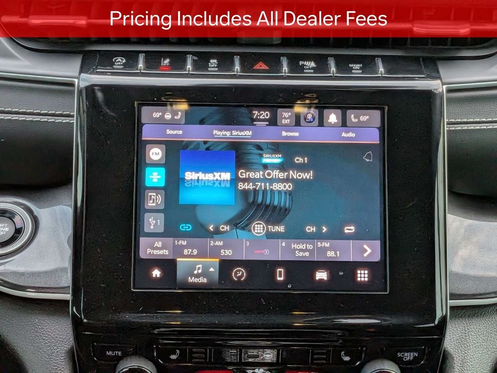 2022 Jeep Grand Cherokee L Laredo