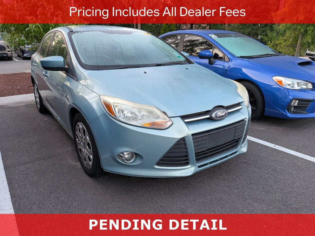 2012 Ford Focus Sedan SE's photo