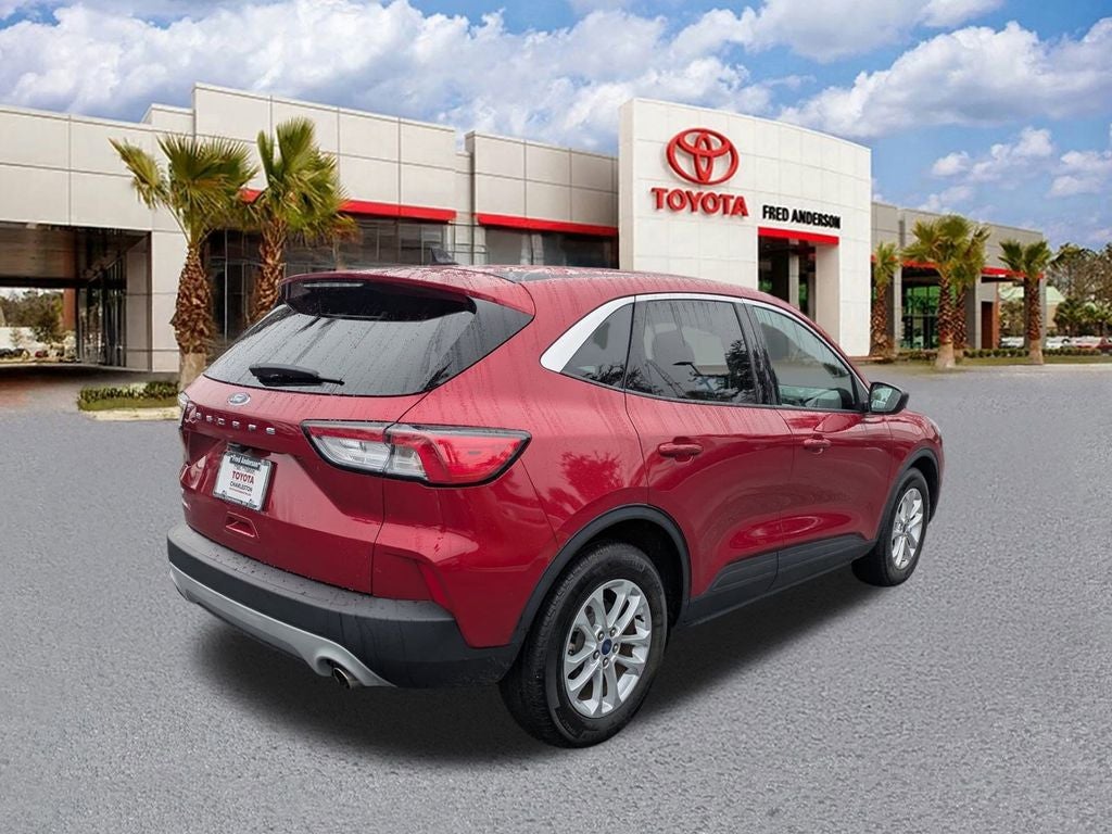 2022 Ford Escape SE