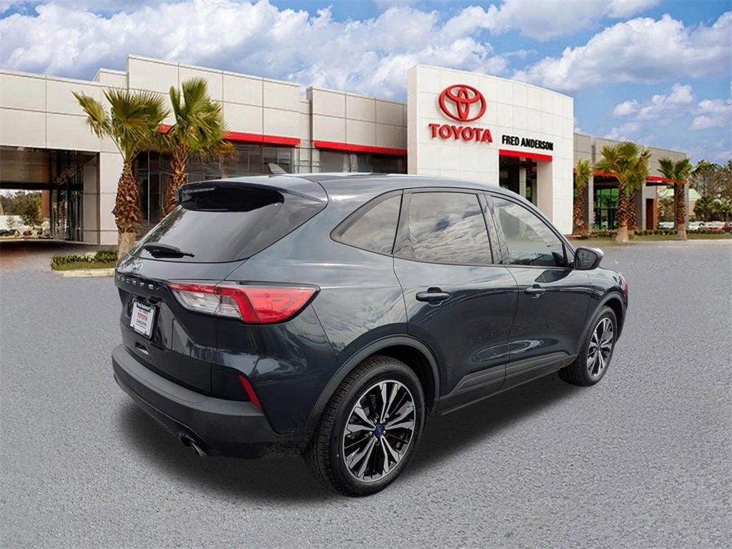 2022 Ford Escape SE