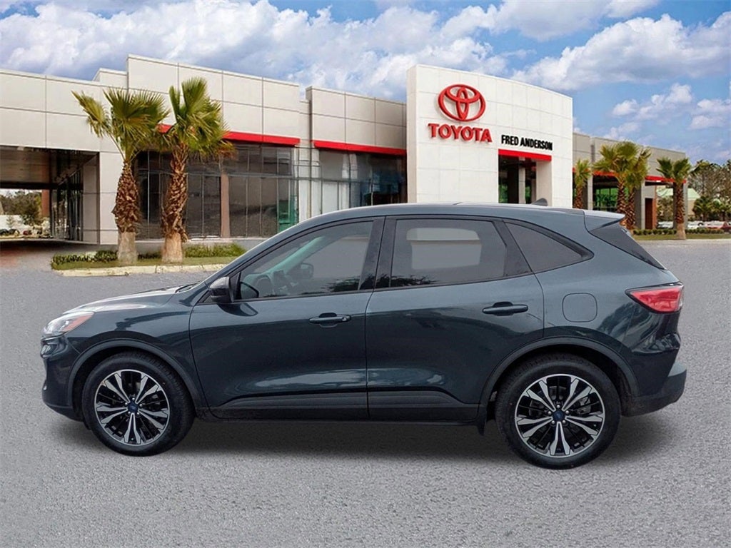2022 Ford Escape SE