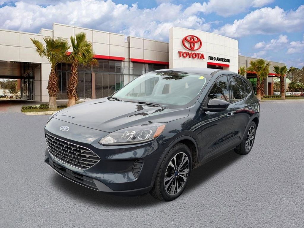 2022 Ford Escape SE