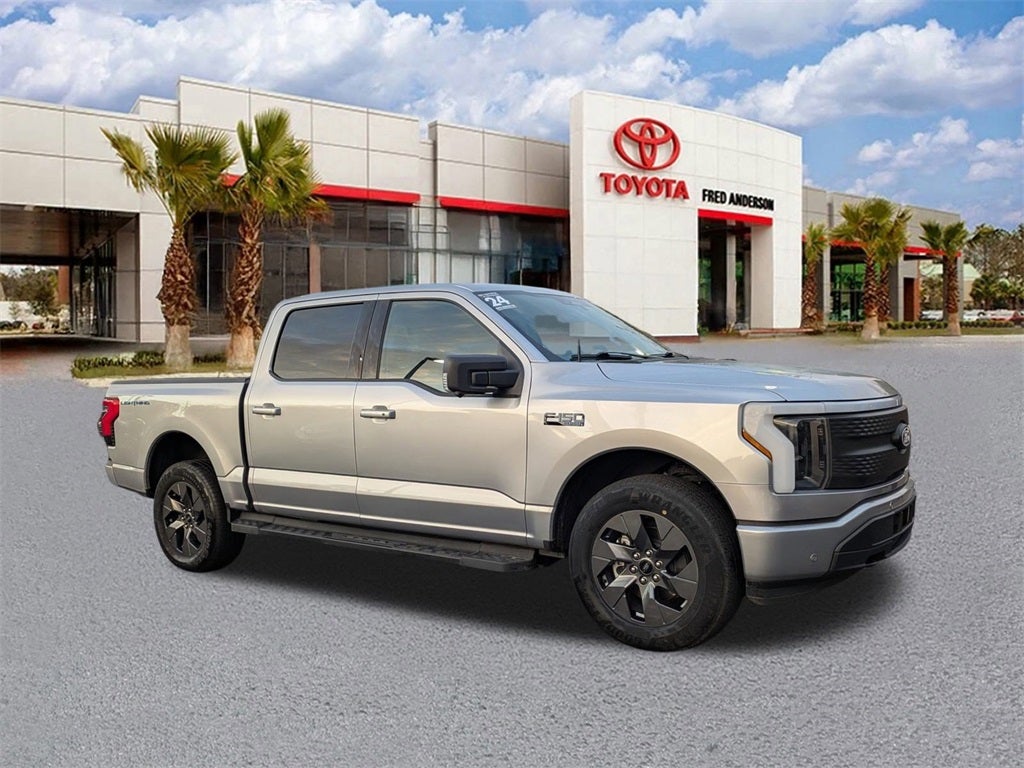 2024 Ford F-150 Lightning Flash