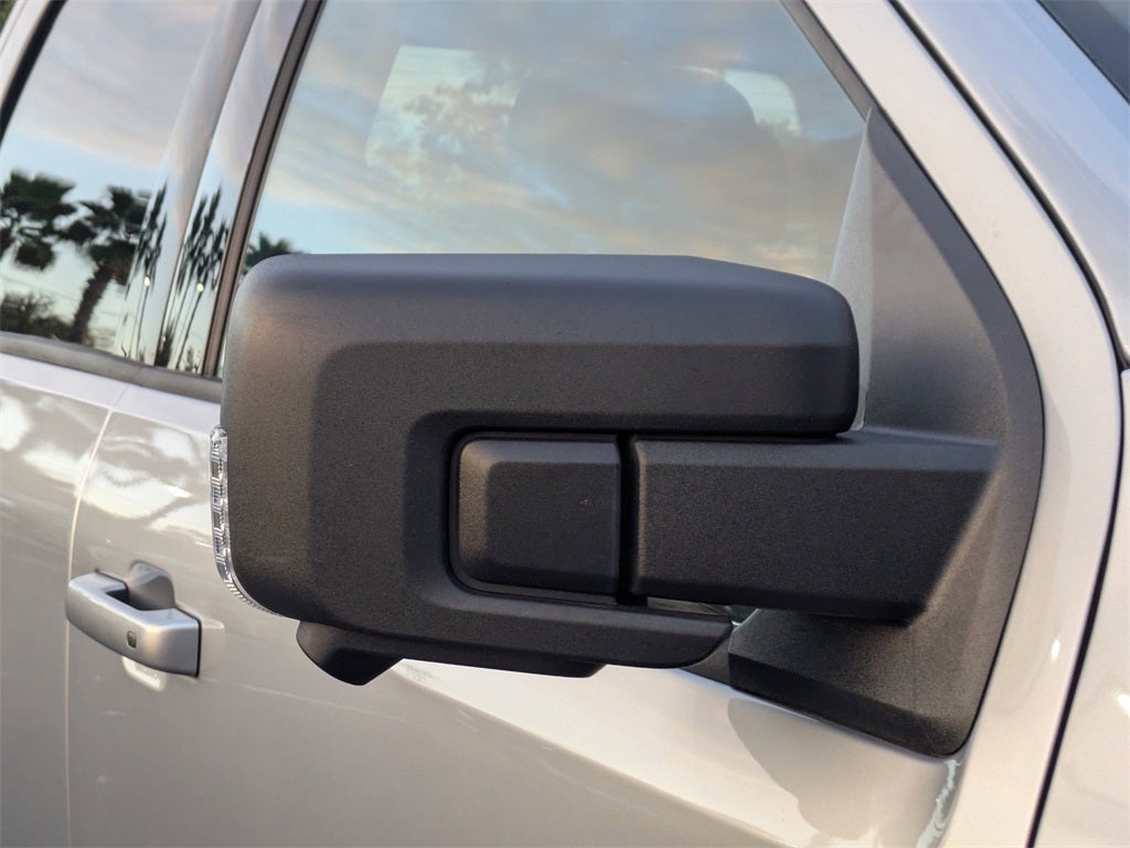 2024 Ford F-150 Lightning Flash