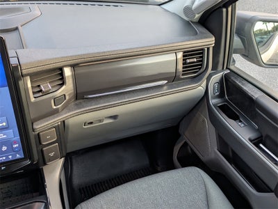 2024 Ford F-150 Lightning Flash