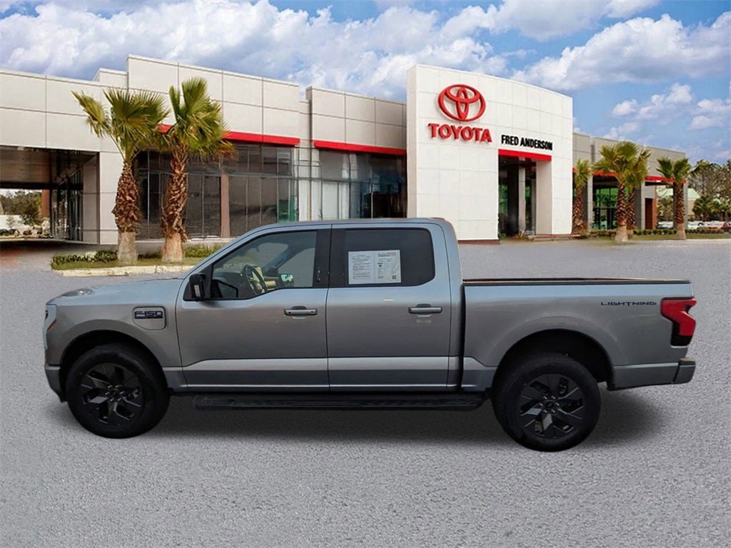 2024 Ford F-150 Lightning Flash