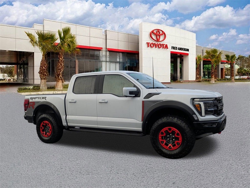 2025 Ford F-150 Raptor R