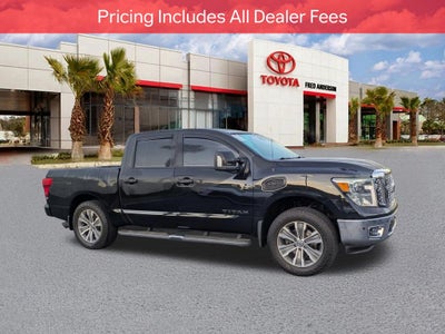 2017 Nissan Titan SL
