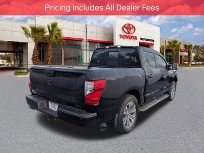 2017 Nissan Titan SL