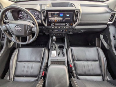 2025 Nissan Frontier SL