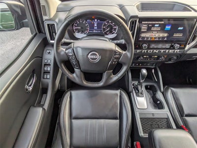2025 Nissan Frontier SL