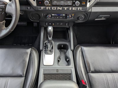 2025 Nissan Frontier SL