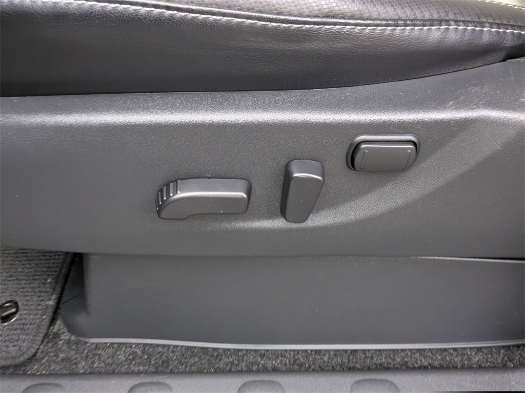 2025 Nissan Frontier SL