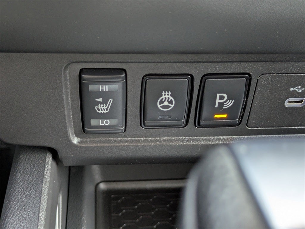 2025 Nissan Frontier SL