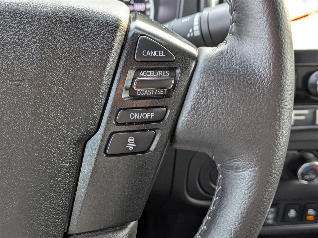 2025 Nissan Frontier SL