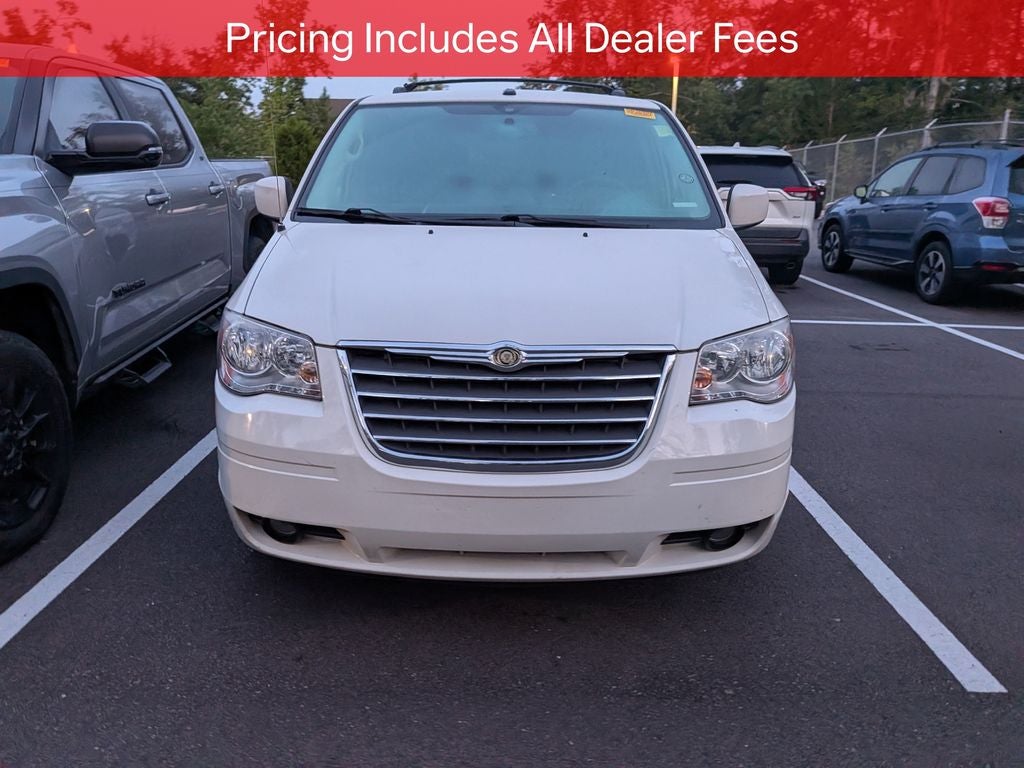 2010 Chrysler Town & Country Touring