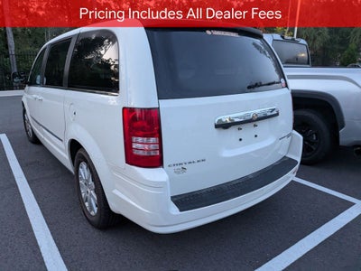 2010 Chrysler Town & Country Touring
