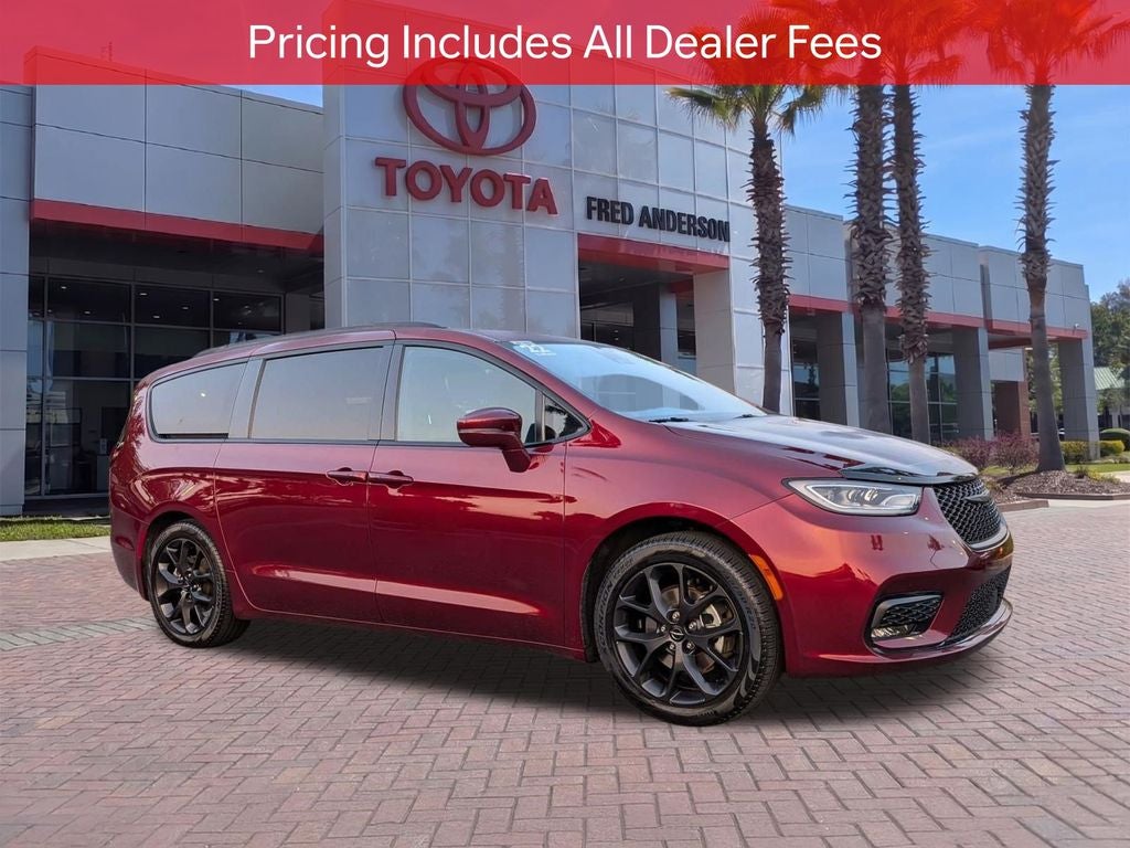 2022 Chrysler Pacifica Touring L