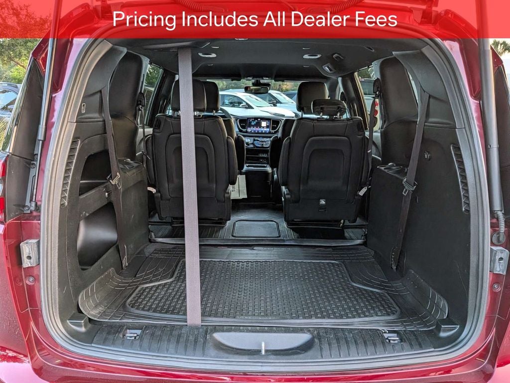 2022 Chrysler Pacifica Touring L