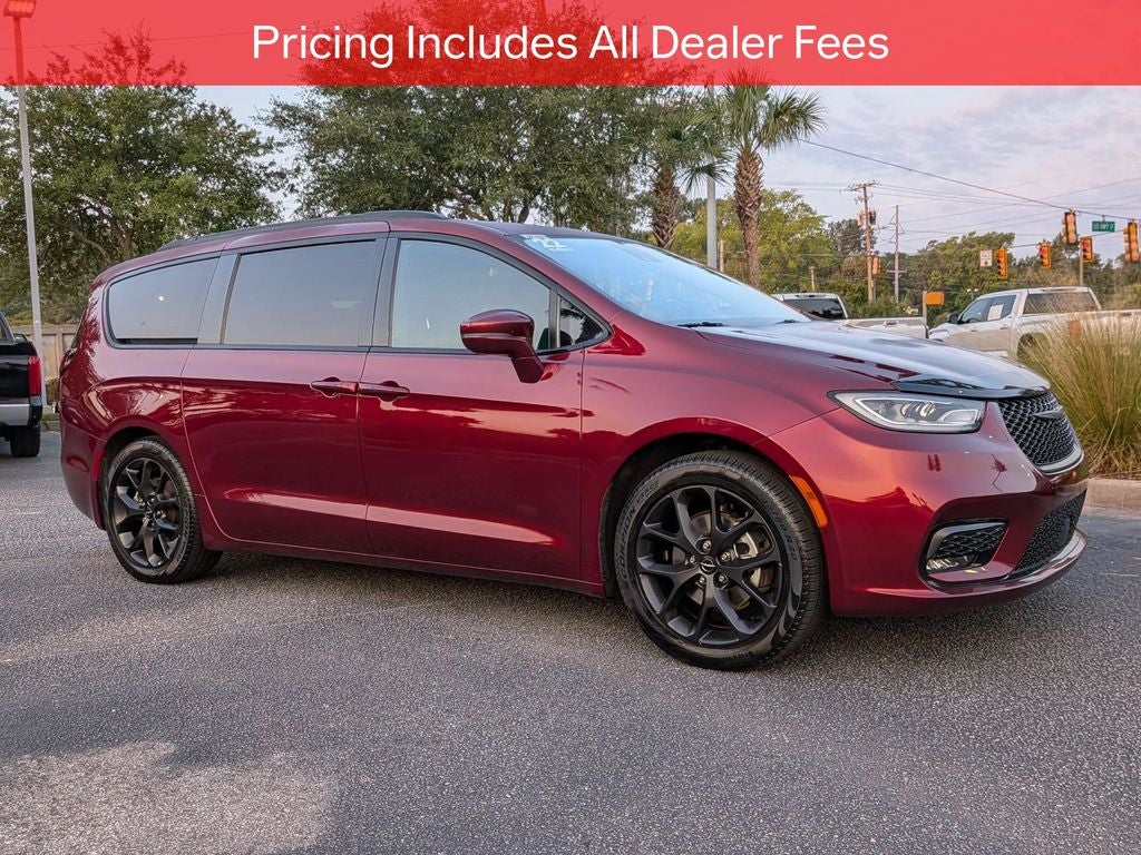 2022 Chrysler Pacifica Touring L
