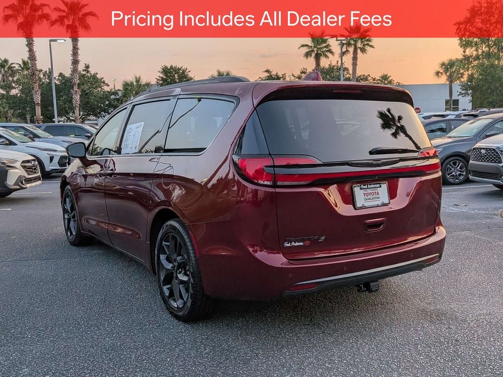 2022 Chrysler Pacifica Touring L