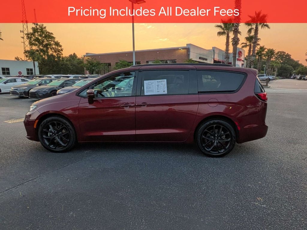 2022 Chrysler Pacifica Touring L