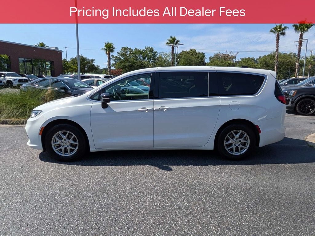 2024 Chrysler Pacifica Touring L