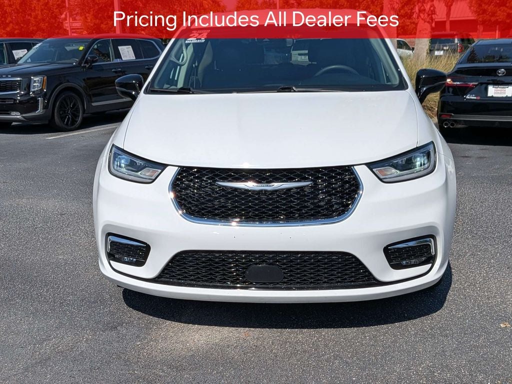 2024 Chrysler Pacifica Touring L