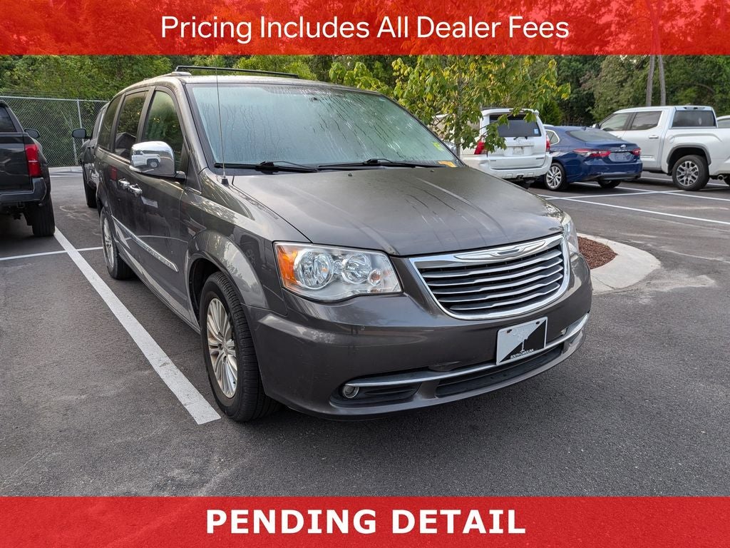 2016 Chrysler Town & Country Touring-L