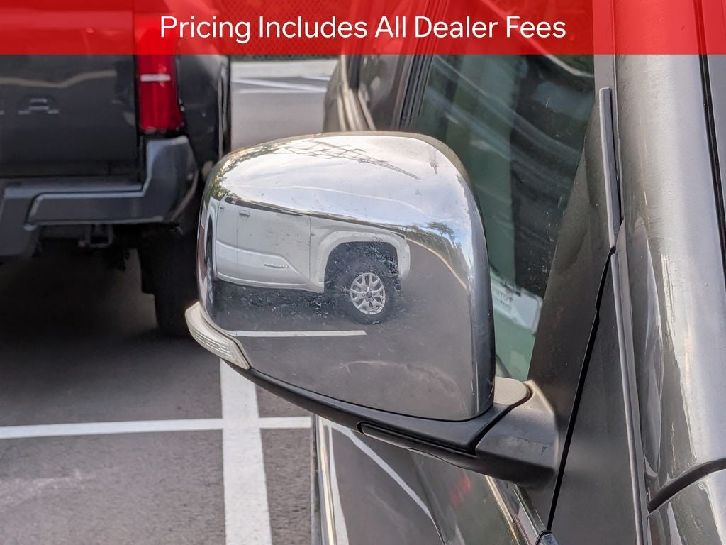 2016 Chrysler Town & Country Touring-L