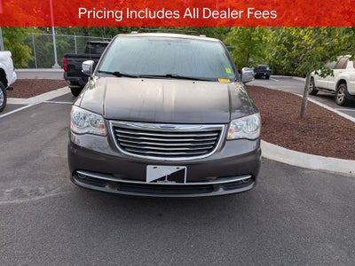 2016 Chrysler Town & Country Touring-L