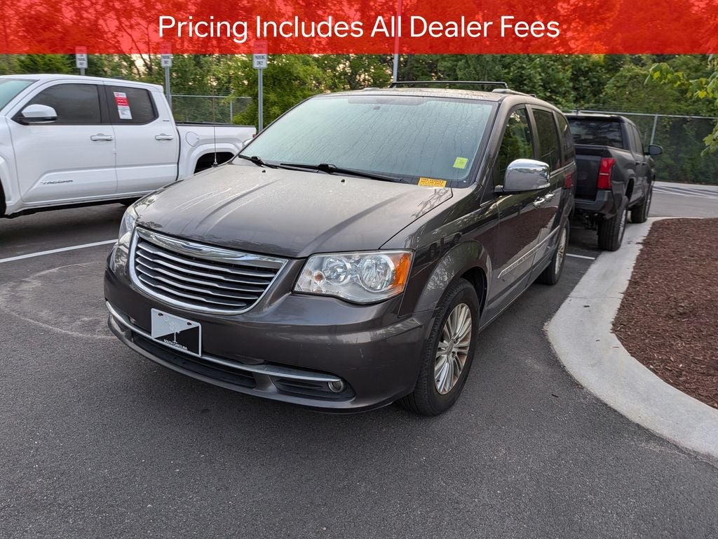 2016 Chrysler Town & Country Touring-L