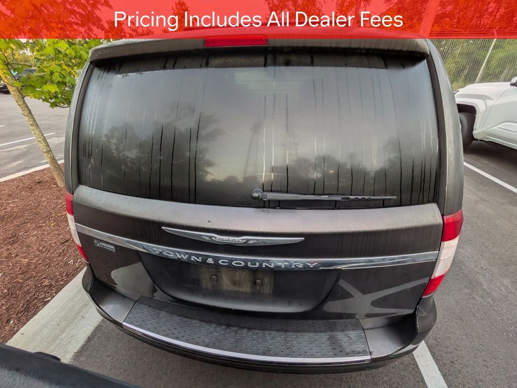 2016 Chrysler Town & Country Touring-L