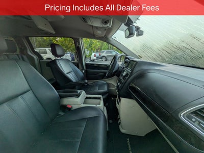 2016 Chrysler Town & Country Touring-L