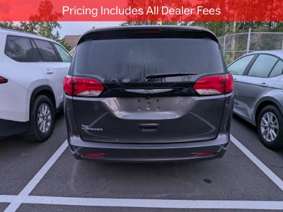 2022 Chrysler Voyager LX