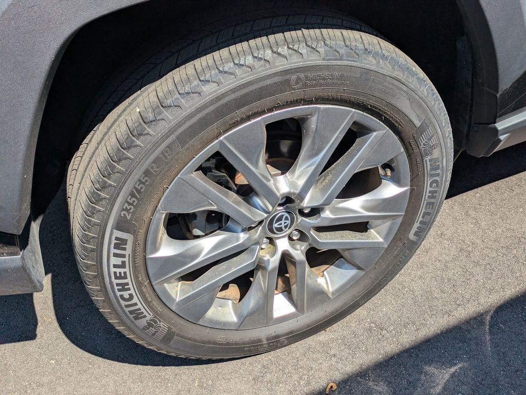 2023 Toyota RAV4 XLE Premium