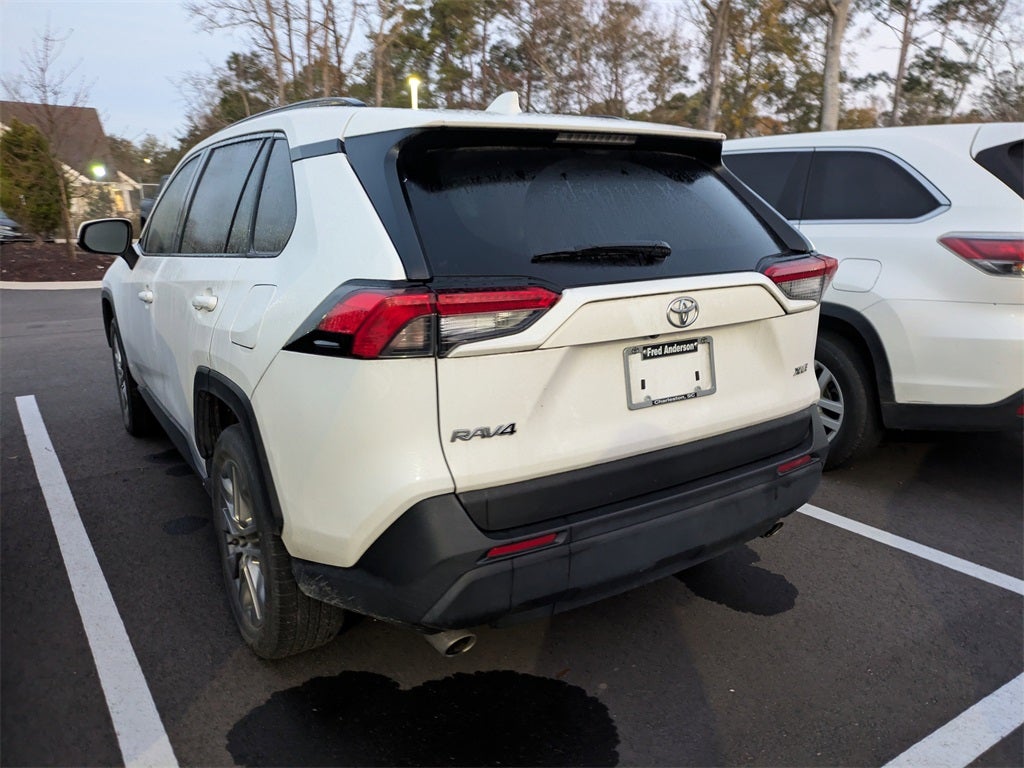 2019 Toyota RAV4 XLE Premium