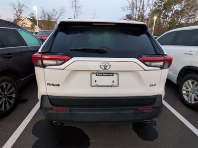 2019 Toyota RAV4 XLE Premium