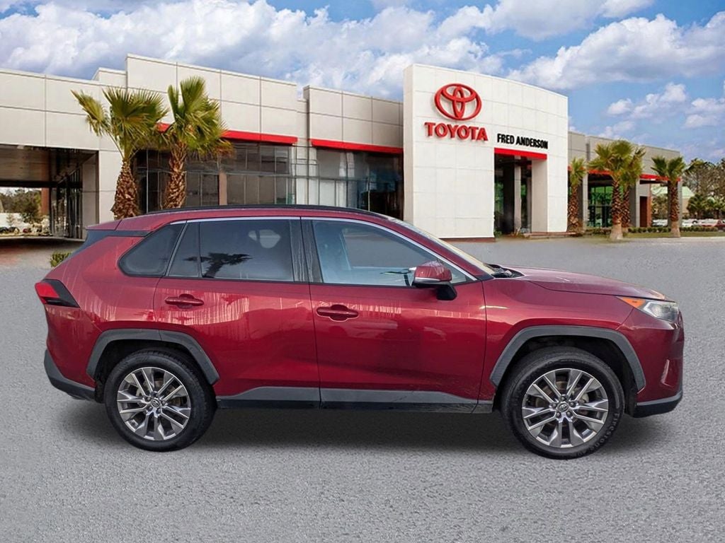 2019 Toyota RAV4 XLE Premium
