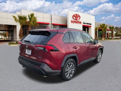 2019 Toyota RAV4 XLE Premium