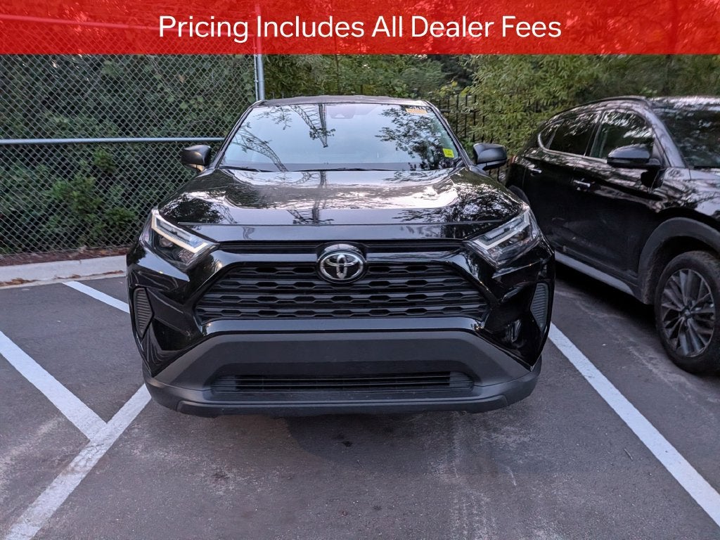 2025 Toyota RAV4 LE