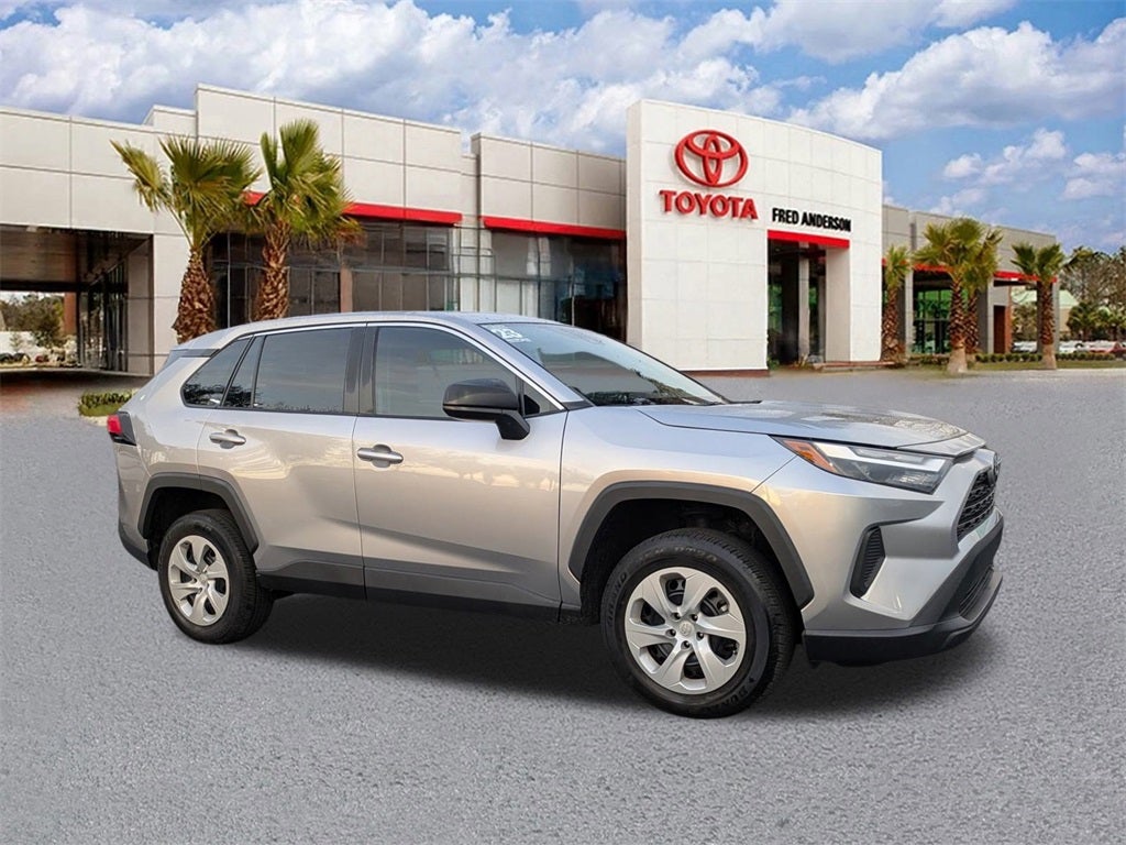 2023 Toyota RAV4 LE