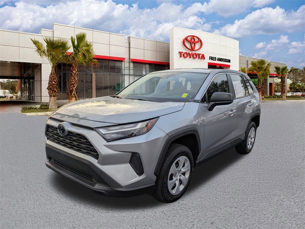 2023 Toyota RAV4 LE