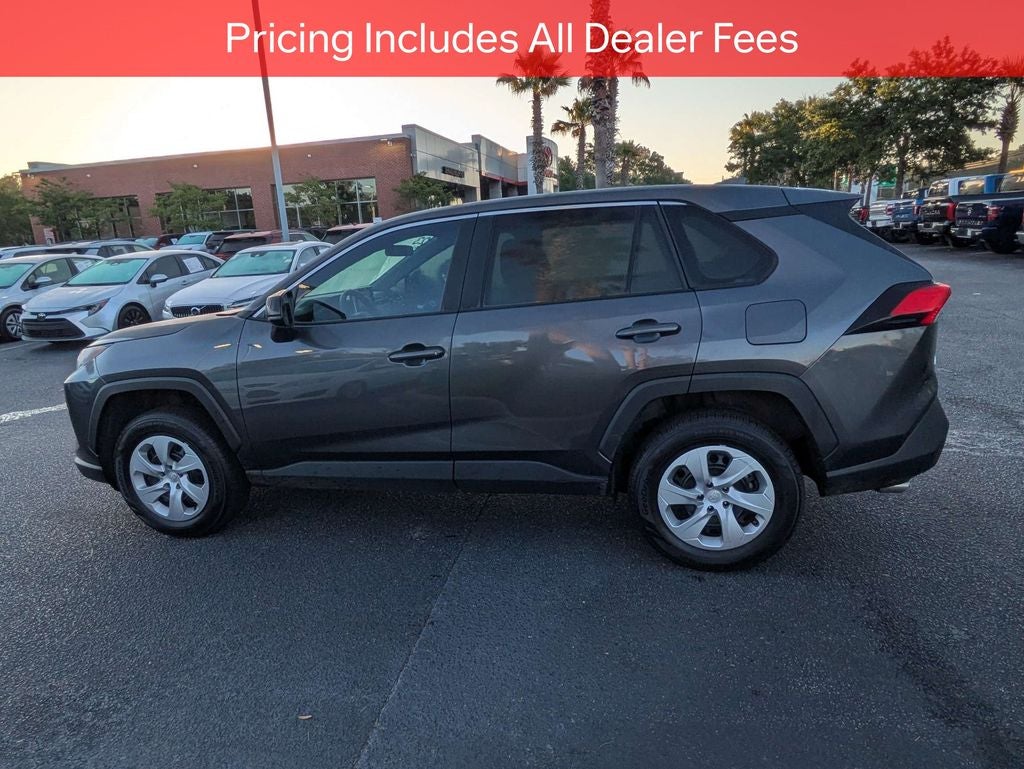 2023 Toyota RAV4 LE