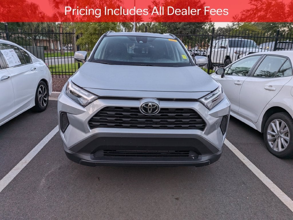2025 Toyota RAV4 XLE
