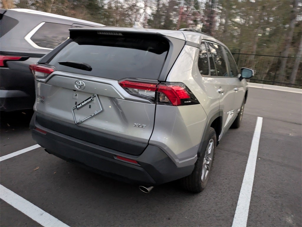 2023 Toyota RAV4 XLE