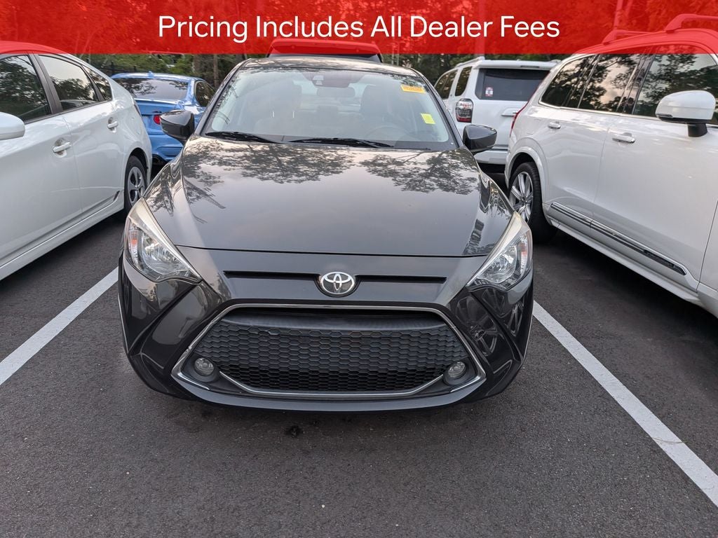 2020 Toyota Yaris LE