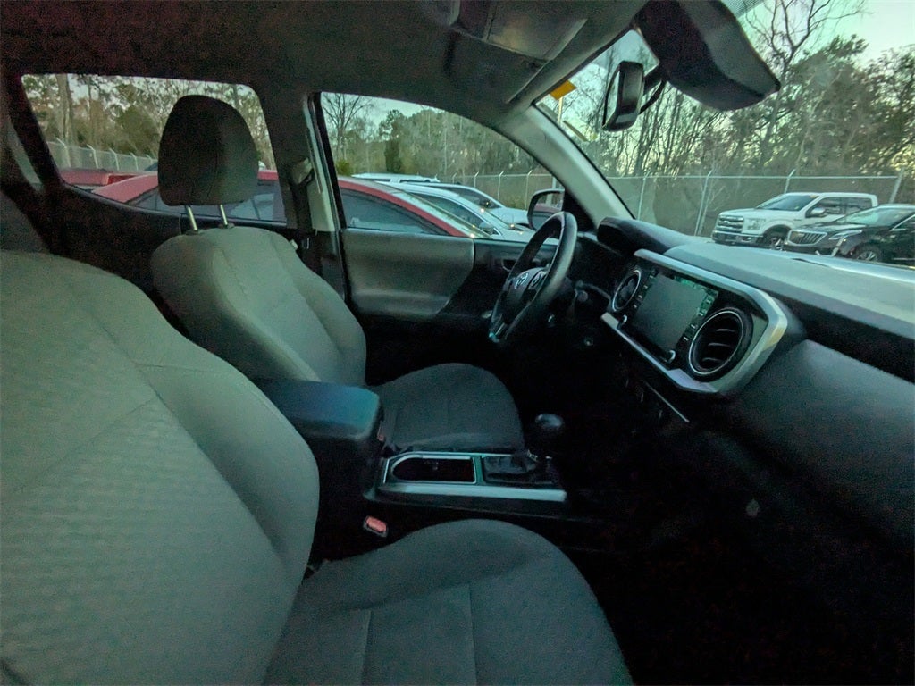 2022 Toyota Tacoma SR5 V6