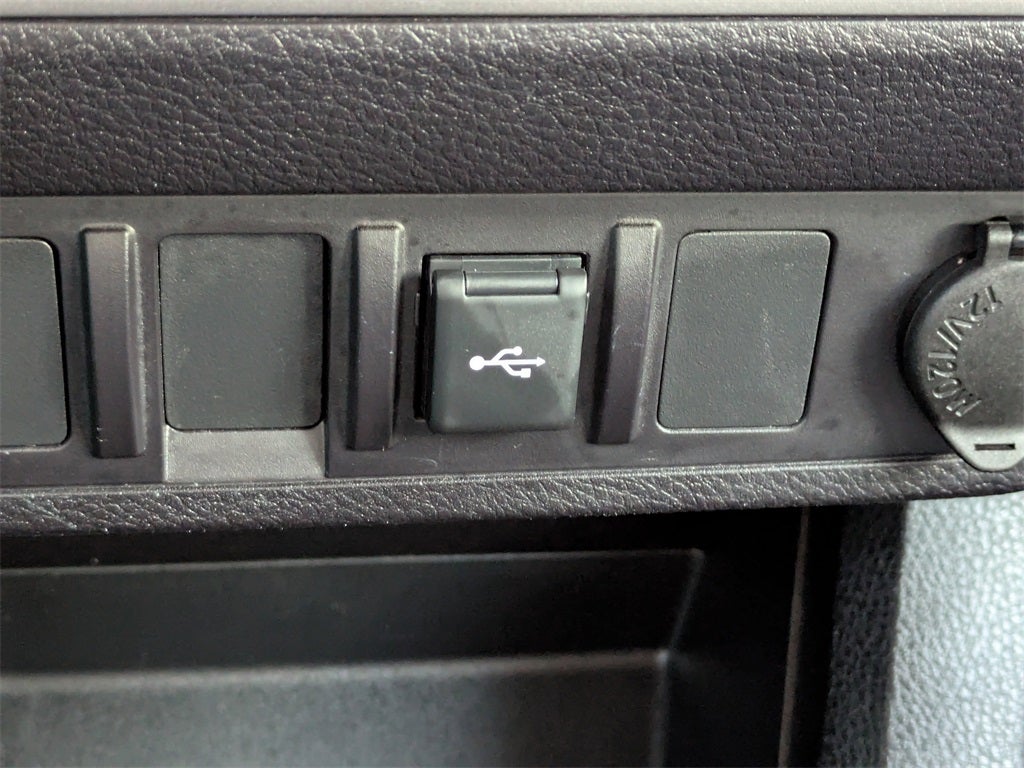 2022 Toyota Tacoma SR V6